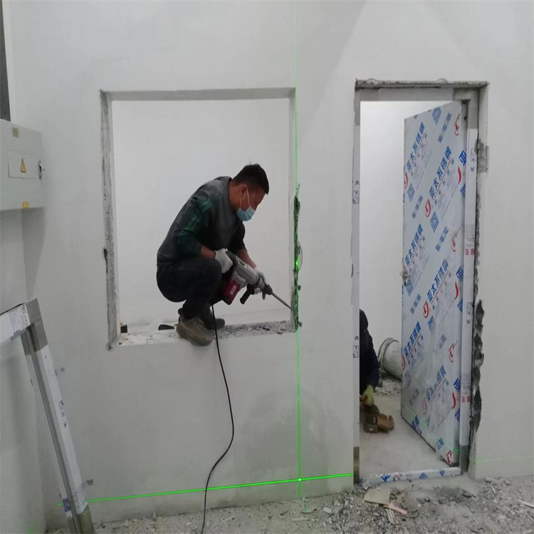 丹东铅门安装过程