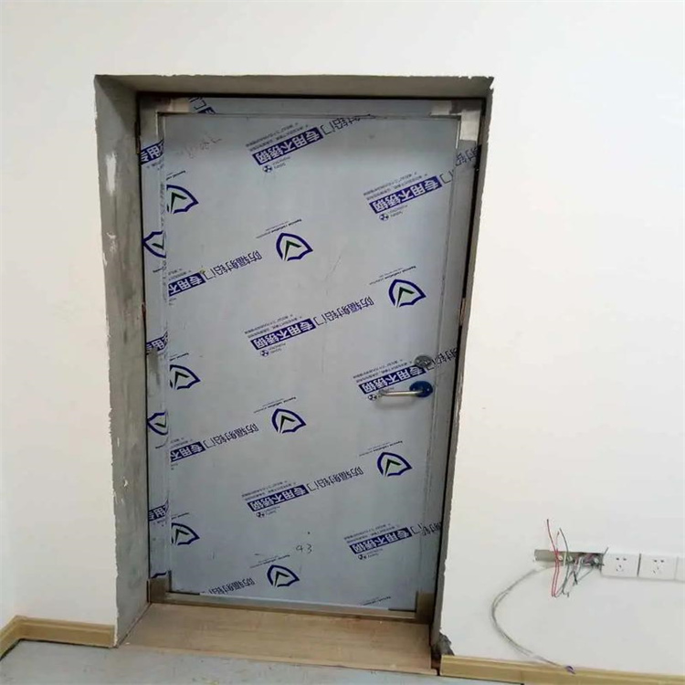 丹东铅门的材质与开启方式